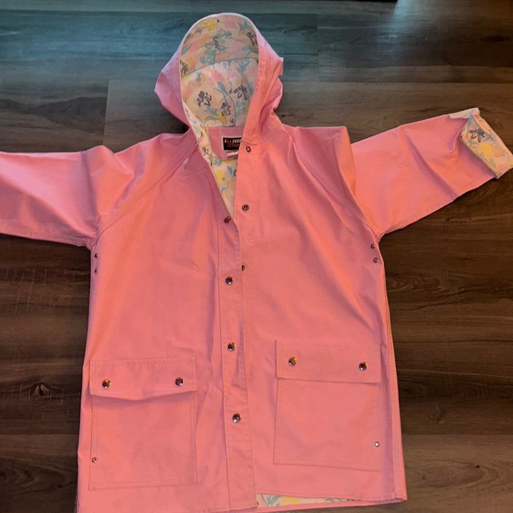 Girls pink raincoat with hood SZ m